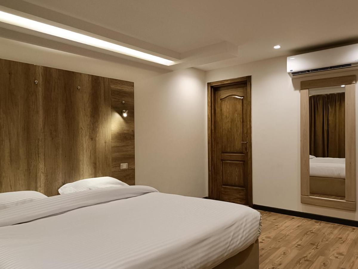 Sheraton Ocean 506 - Private